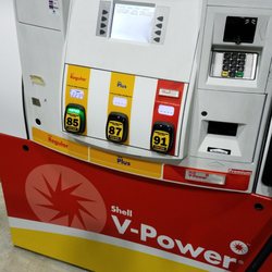 Murphy Creek Gas Station And Liquor - Saved .10 cents a gallon with my shell fuel rewards!