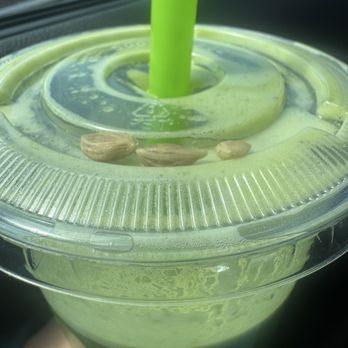 Wow Bagel Juices & Shakes - Green Juice aka Lemon Seed Ginger Juice - Juice Bars & Smoothies Near Me - Salinas, California