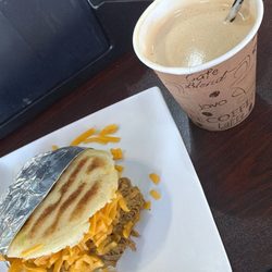 Arepa Carne Mechada