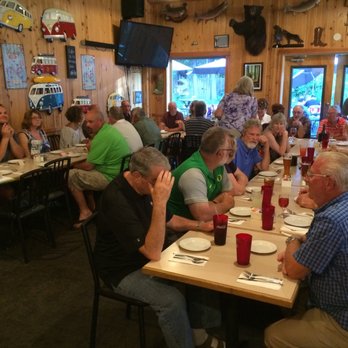 Takoda's - Our group of golfers awaiting their meals - Breakfast & Brunch Near Me - Blue River, Oregon Takoda's - Our group of golfers awaiting their meals - Breakfast & Brunch Near Me - Blue River, Oregon