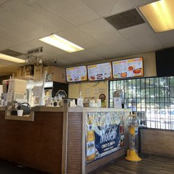 Tacos El Rey - Inside