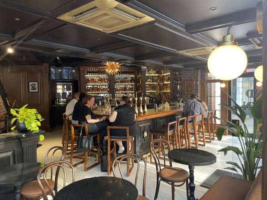 Grand Eleven by null