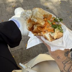 Chicago Lunchbox Food Truck - Banh Mi - vegan without mayo