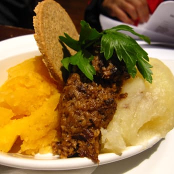 The Albanach - Wee Taste of Haggis - Pubs Near Me - Edinburgh, EDH The Albanach - Wee Taste of Haggis - Pubs Near Me - Edinburgh, EDH