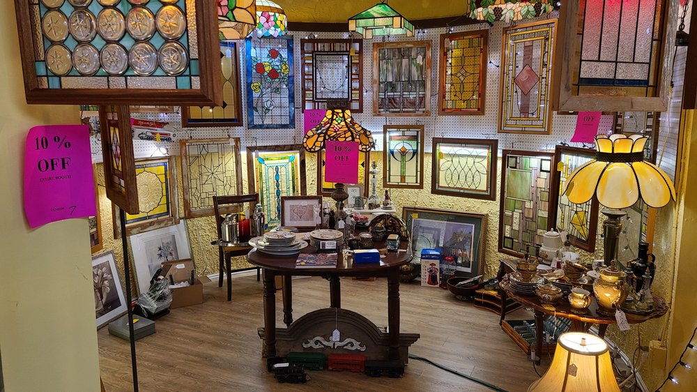 COLLECTORS BAZAAR Updated September 2024 20 Photos 1030 N West