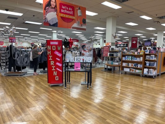 TJMAXX - Updated August 2025 - 38 Photos & 25 Reviews - 550 E Lancaster