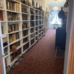 Grand Victorian Inn - History Hall
