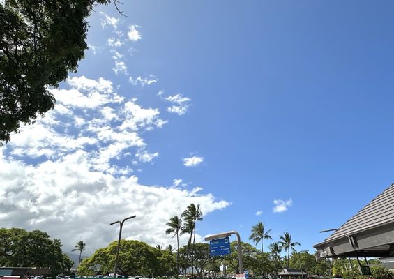Kona International Airport by null