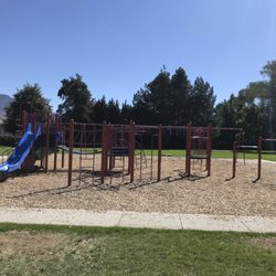 Riverdale Park - 5-12 yr old playground