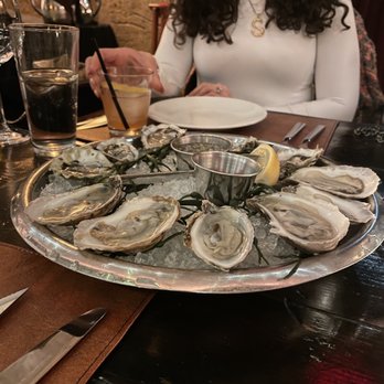 Rails Steakhouse - Dozen oysters: split east and west coast - Steakhouses Near Me - Towaco, New Jersey