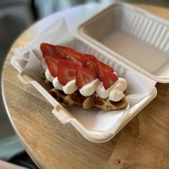 Platform 909 - Strawberry croffle (our favorite) - Coffee & Tea Near Me - Chino Hills, California Platform 909 - Strawberry croffle (our favorite) - Coffee & Tea Near Me - Chino Hills, California