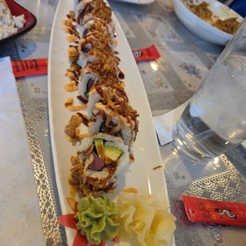 Royal Myanmar - Spicy Crunchy Tuna! - Burmese Near Me - West View, Pennsylvania