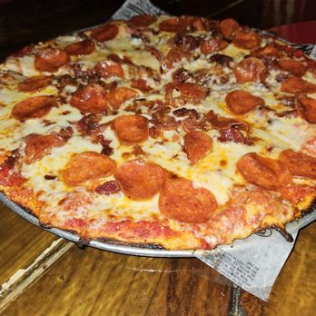 Juan del Pueblo - Pepperoni and bacon pizza - Pizza Near Me - Isabela, Puerto Rico Juan del Pueblo - Pepperoni and bacon pizza - Pizza Near Me - Isabela, Puerto Rico