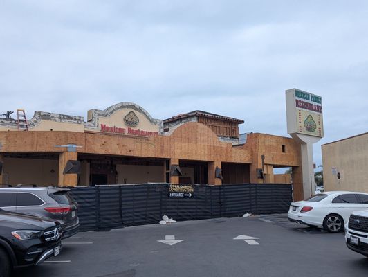 Los Compadres Restaurant by null