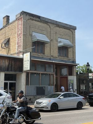 Short's Brewing Company Bellaire Pub by null