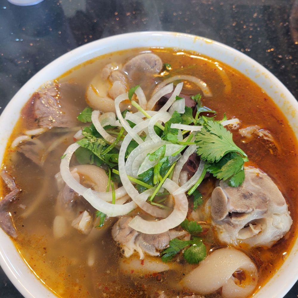 Bun bo hue Bun bo hue