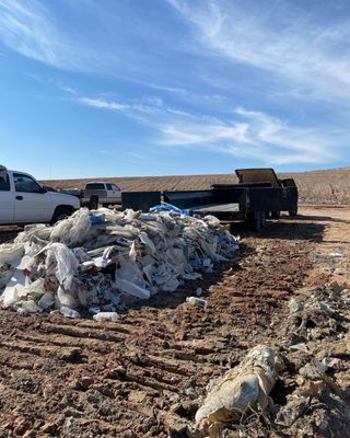 Junk Removal Services - You junk it, we dump it! Need us to dump your junk, let us know. We have convenient times
available to work around your schedule. Call or email today!