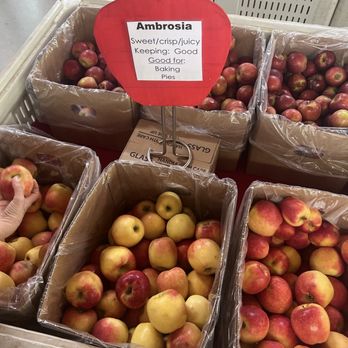 Apple Valley Orchard - Fruits & Veggies Near Me - Cleveland, Tennessee Apple Valley Orchard - Fruits & Veggies Near Me - Cleveland, Tennessee