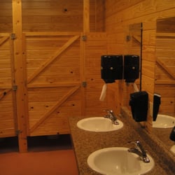 Old Mountain Campground - The Old Mountain Campground Bath House