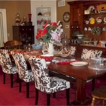 North Woods Bed and Breakfast - Breakfast in Dining Room at North Wods in Hot Springs AR - Bed & Breakfast Near Me - Hot Springs, Arkansas North Woods Bed and Breakfast - Breakfast in Dining Room at North Wods in Hot Springs AR - Bed & Breakfast Near Me - Hot Springs, Arkansas