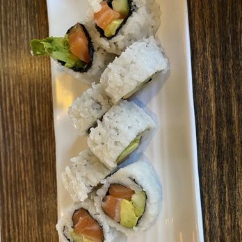 Sushi Kuchi - Mission Valley - Salmon Roll - 7/10 - Japanese Near Me - San Diego, California Sushi Kuchi - Mission Valley - Salmon Roll - 7/10 - Japanese Near Me - San Diego, California