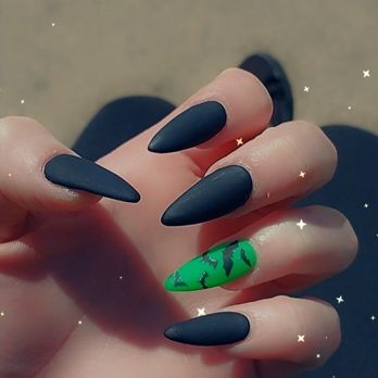 Diva Nail & Spa - Full set with nail art - Nail Salons Near Me - Beaverton, Oregon