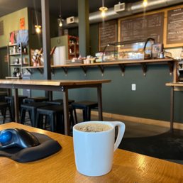 Black Brewed Coffee, Free Refill