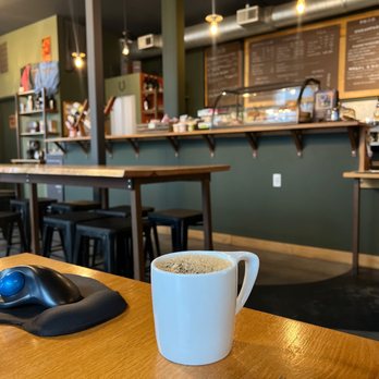 Cascadia Coffee Pub - Black Brewed Coffee, Free Refill - Coffee Roasteries Near Me - Portland, Oregon