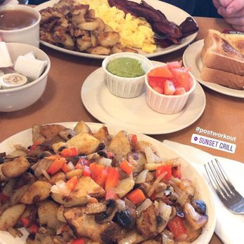 Sunset Grill - Vegan Southwest Breakfast Hash and Pick 3 Eggs w/ Bacon (served with toast and home fries). - Breakfast & Brunch Near Me - Ajax, Ontario