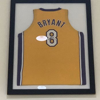 EddieWorld - RIP Kobe - Service Stations Near Me - Yermo, California