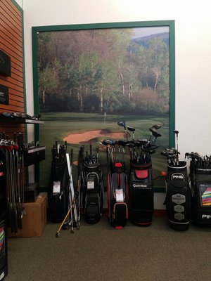 DICK'S Sporting Goods by null