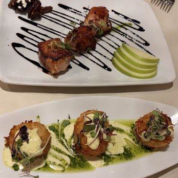 Table at Poipu - Bacon wrapped scallops and mushroom risotto croquettes - New American Near Me - Koloa, Hawaii