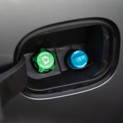 Dmaxstore - Fuel cap for LM2 Duramax