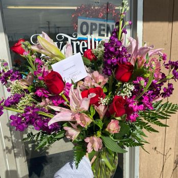 Ivy Trellis Floral - Gorgeous floral arrangement to surprise our family member! - Florists Near Me - Owensboro, Kentucky