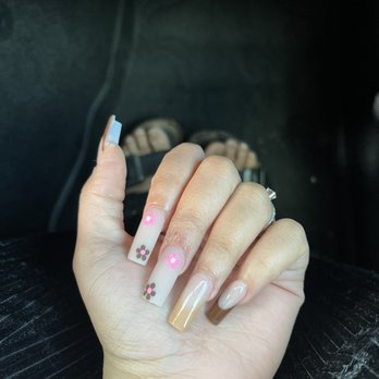 Tipsy Nails spa - Nail Salons Near Me - Long Beach, California