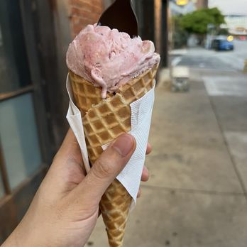 Salt & Straw - Ice Cream & Frozen Yogurt Near Me - Los Angeles, California Salt & Straw - Ice Cream & Frozen Yogurt Near Me - Los Angeles, California