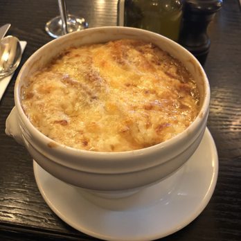 Café de Paris - Onions soup - Brasseries Near Me - Paris, 75 Café de Paris - Onions soup - Brasseries Near Me - Paris, 75