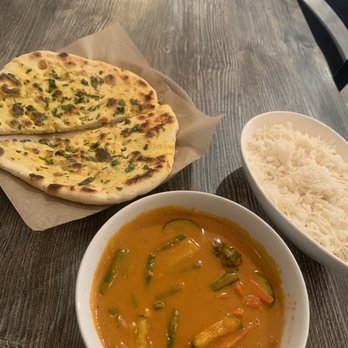 Zomsa - Paneer - Himalayan/Nepalese Near Me - El Cerrito, California Zomsa - Paneer - Himalayan/Nepalese Near Me - El Cerrito, California