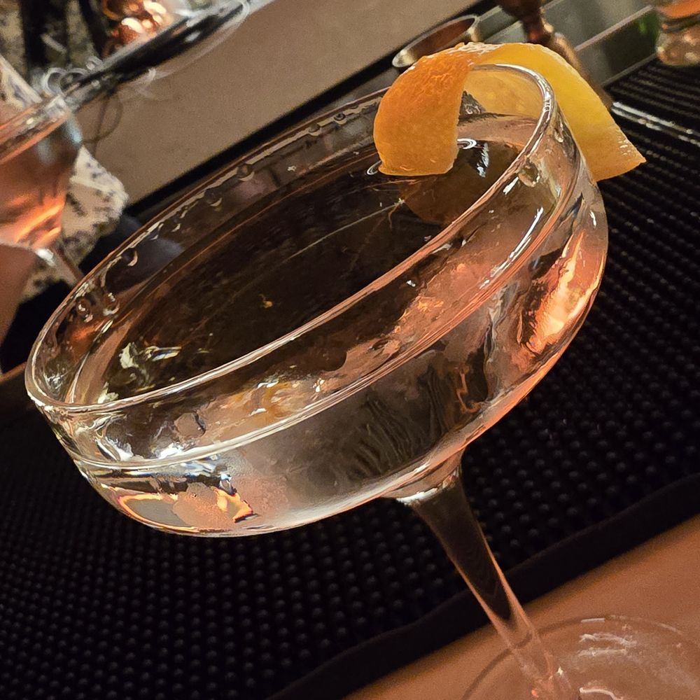 Valerie - Cocktail Bars Near Me - Toronto, Ontario Valerie - Cocktail Bars Near Me - Toronto, Ontario