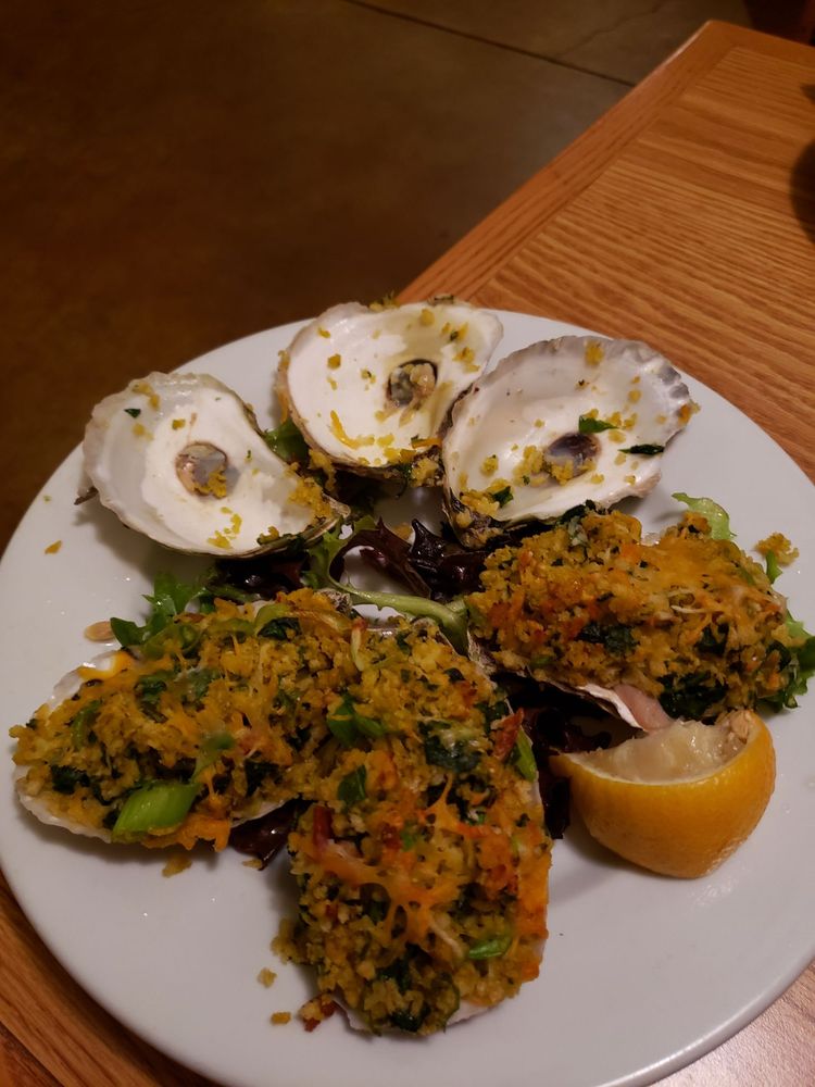 18 BELOW 48 Photos & 75 Reviews Seafood 18 Silver St, Waterville