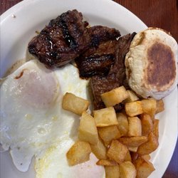 Adams Village Butchershop & Deli - Streak tips