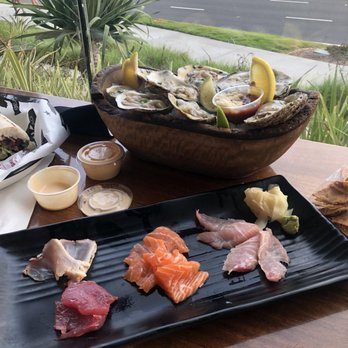 Bear Flag Fish - Oysters and chefs choice sashimi... the sashimi was $20 it... was very disappointed. They butchered it and it was mangled. - Seafood Near Me - Huntington Beach, California