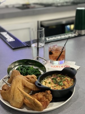 Table25 Fork + Wine by null