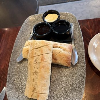 Devil's Advocate - Break break with butter and oil - Bars Near Me - Minneapolis, Minnesota