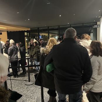 Strøm Spa Nordique - Super long line due to inefficient system. - Day Spas Near Me - Quebec City, Quebec Strøm Spa Nordique - Super long line due to inefficient system. - Day Spas Near Me - Quebec City, Quebec