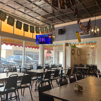 Dos Banderas - Dining room - Tex-Mex Near Me - Garland, Texas Dos Banderas - Dining room - Tex-Mex Near Me - Garland, Texas