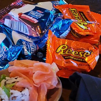 Lucky Strike Honolulu - Our waitress even gave us treats just as sweet as herself! - Arcades Near Me - Honolulu, Hawaii