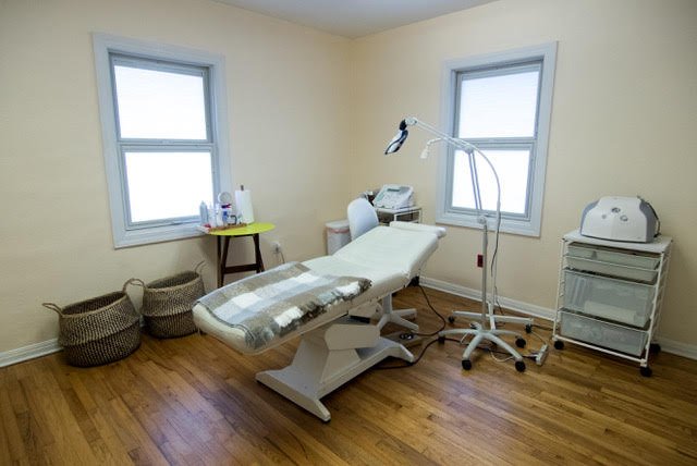 Laser & Electrolysis Studio Logo