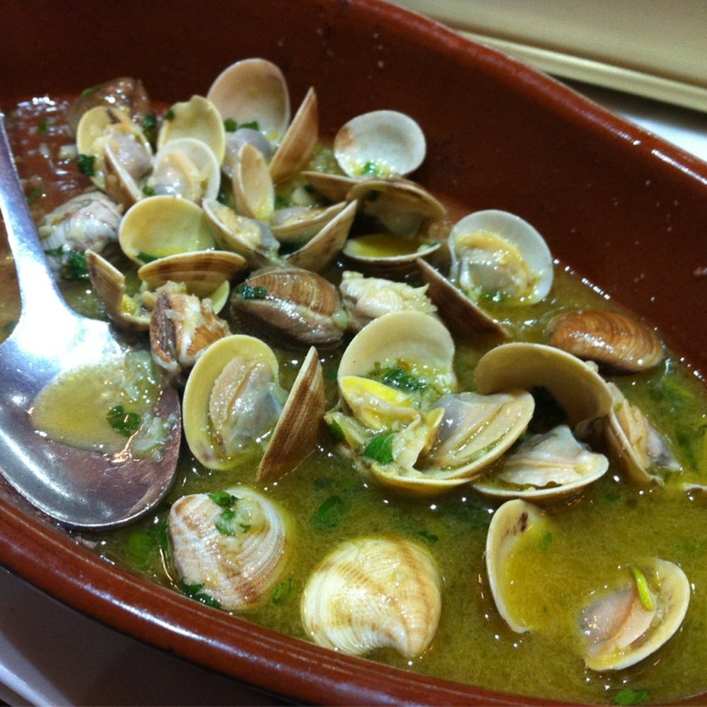 La + Fría - Almejas - Seafood Near Me - San Pedro de Alcántara, Massachusetts