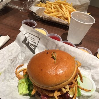 Burger 21 - Ballantyne - Burgers Near Me - Charlotte, North Carolina